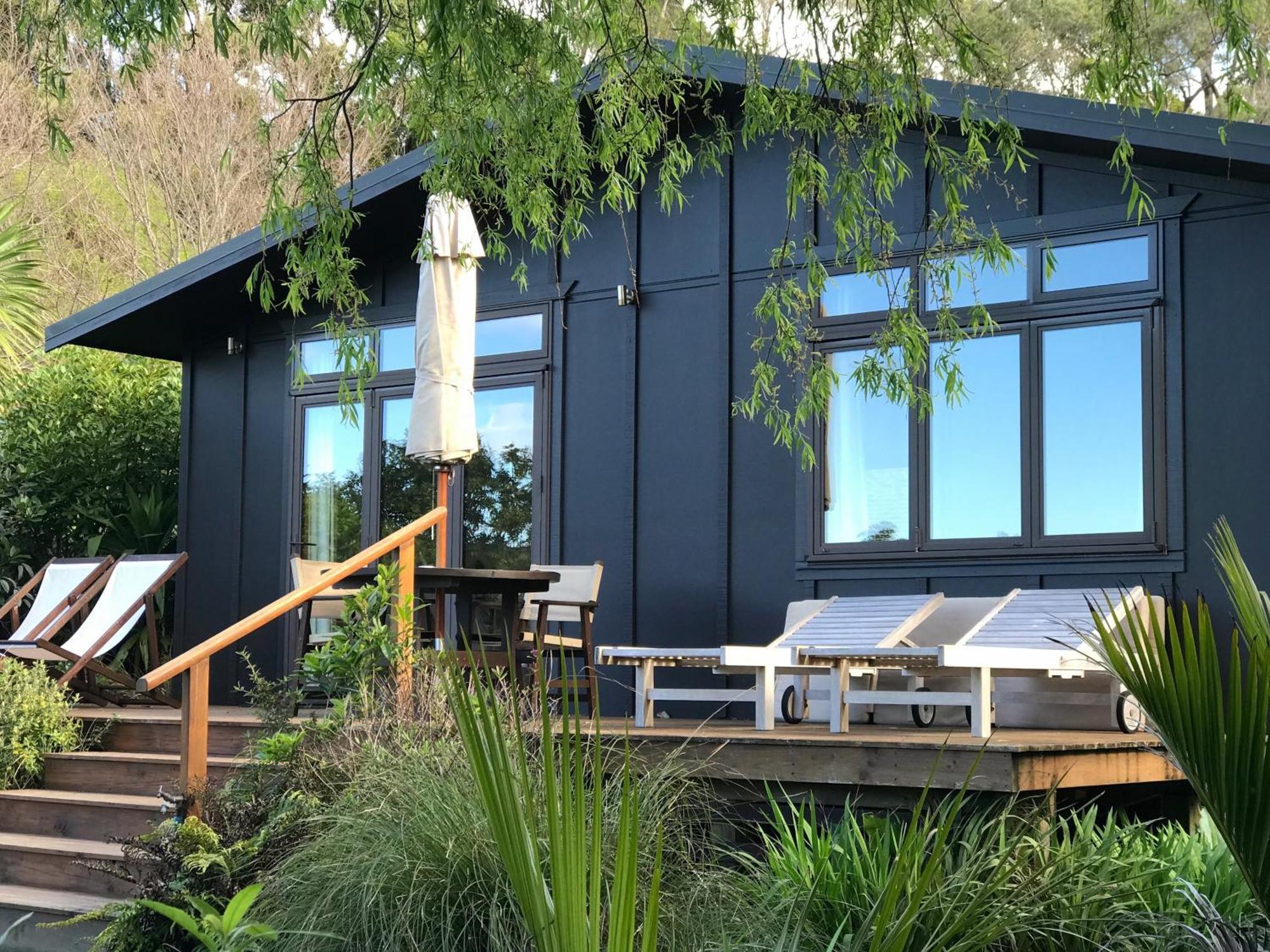 Adrift In Golden Bay- Absolute Beachfront Villas (Adults Only) Collingwood Extérieur photo